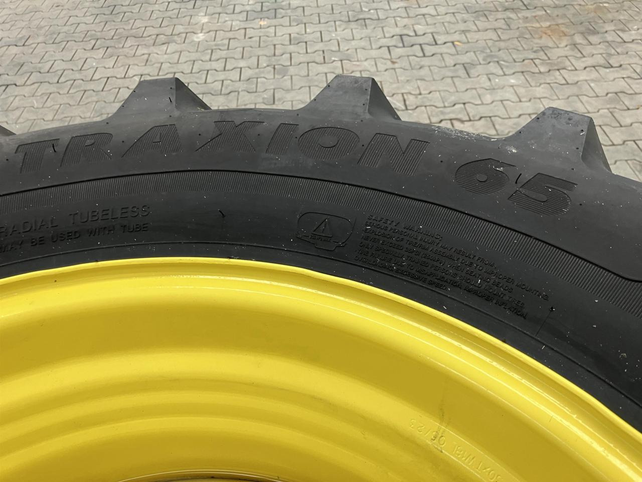Vredestein 540/65R30 - Riepa - Lauksaimniecības tehnika: foto 5 Vredestein 540/65R30 - Riepa - Lauksaimniecības tehnika: foto 5
