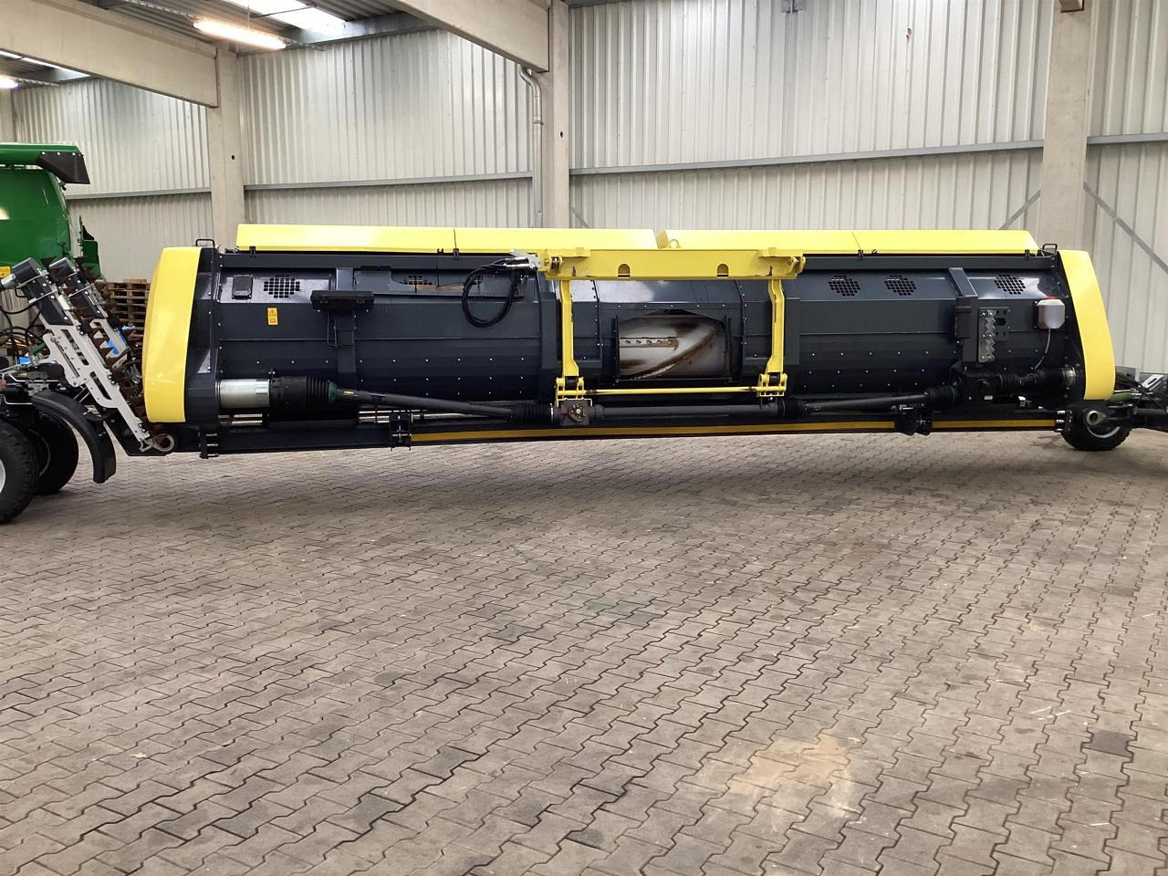 Zürn Profi Cut 700 - Lopbarības kombaina papildaprīkojums: foto 3 Zürn Profi Cut 700 - Lopbarības kombaina papildaprīkojums: foto 3