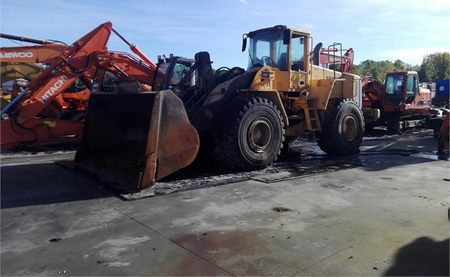Cargadoras de ruedas VOLVO L150E (2005) - Riteņu iekrāvējs: foto 1 Cargadoras de ruedas VOLVO L150E (2005) - Riteņu iekrāvējs: foto 1