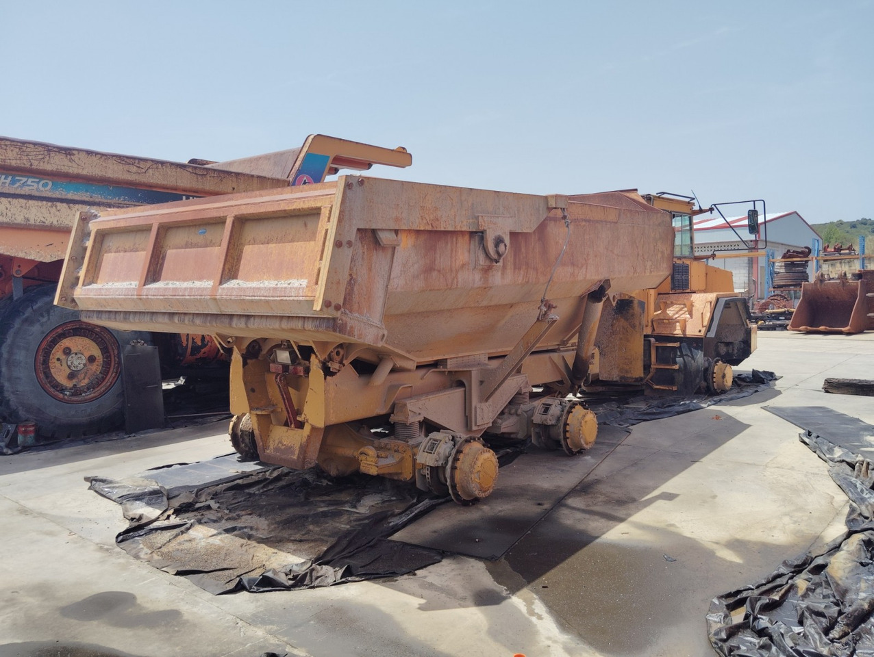 DUMPER ARTICULADO VOLVO A35 - Artikulētias pašizgāzējs: foto 4 DUMPER ARTICULADO VOLVO A35 - Artikulētias pašizgāzējs: foto 4