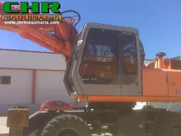 Fiat-Hitachi FH200W.3 - Riteņu ekskavators: foto 1 Fiat-Hitachi FH200W.3 - Riteņu ekskavators: foto 1