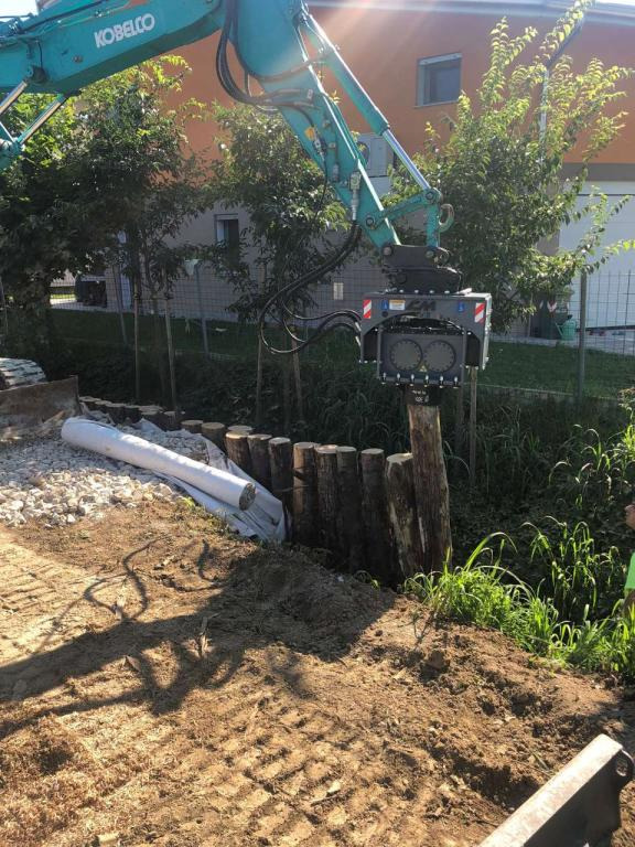 CM Crusher PV 60.100 Pile Driver - Pāļu dzinējs - Celtniecības tehnika: foto 1 CM Crusher PV 60.100 Pile Driver - Pāļu dzinējs - Celtniecības tehnika: foto 1