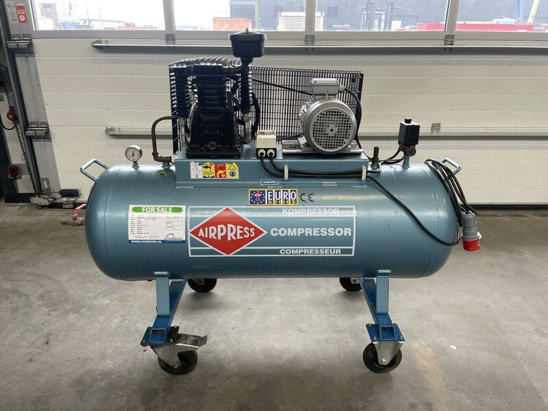Airpress K300/600 Elektrische Zuigercompressor 3 kW 400 L / min 10 Bar - Gaisa kompresors: foto 1 Airpress K300/600 Elektrische Zuigercompressor 3 kW 400 L / min 10 Bar - Gaisa kompresors: foto 1