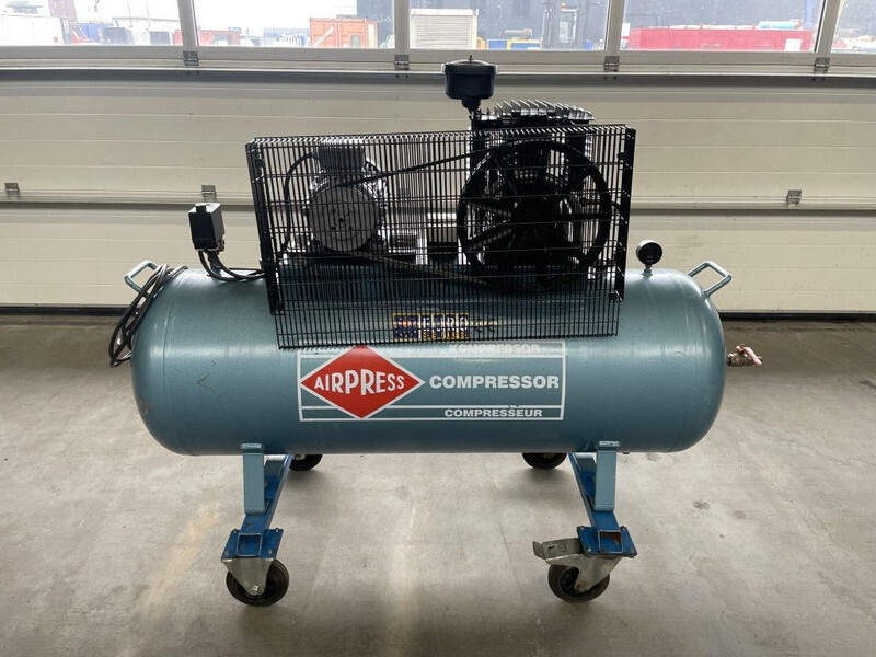 Airpress K300/600 Elektrische Zuigercompressor 3 kW 400 L / min 10 Bar - Gaisa kompresors: foto 4 Airpress K300/600 Elektrische Zuigercompressor 3 kW 400 L / min 10 Bar - Gaisa kompresors: foto 4