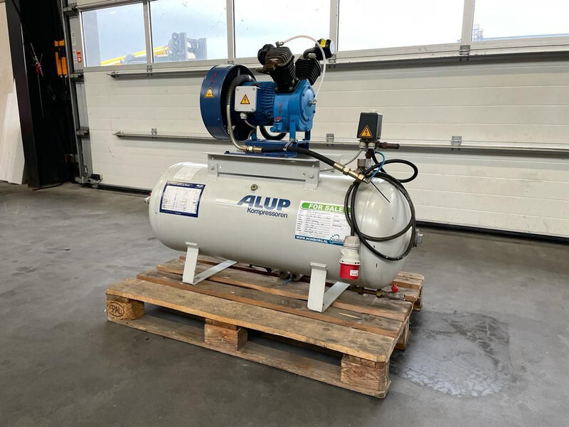 Alup 2.2 kW 240 L / min 10 Bar Elektrische Zuigercompressor op ketel - Gaisa kompresors: foto 2 Alup 2.2 kW 240 L / min 10 Bar Elektrische Zuigercompressor op ketel - Gaisa kompresors: foto 2
