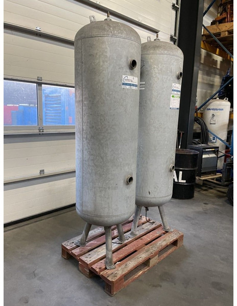 Atlas-Copco 500 Liter Gegalvaniseerde Verticale luchtketel 11 Bar (1 stuks) - Gaisa kompresors: foto 1 Atlas-Copco 500 Liter Gegalvaniseerde Verticale luchtketel 11 Bar (1 stuks) - Gaisa kompresors: foto 1