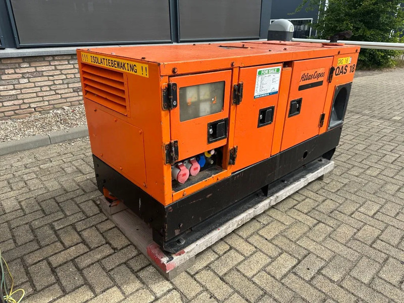Atlas-Copco QAS 18 Yanmar Mecc Alte Spa 18 kVA Silent generatorset - Elektroģenerators: foto 4 Atlas-Copco QAS 18 Yanmar Mecc Alte Spa 18 kVA Silent generatorset - Elektroģenerators: foto 4