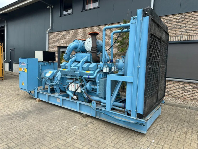 Elektroģenerators Cummins KTA 38 G1 Leroy Somer 800 kVA noodstroom generatorset as New ! 123 hours !: foto 16