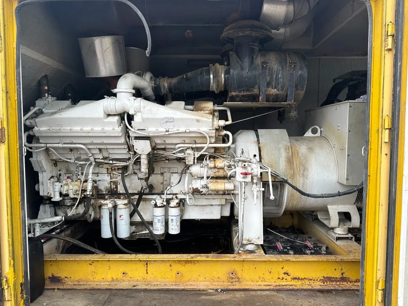 Elektroģenerators Cummins KTA 38 G5 Leroy Somer 1000 kVA Silent generatorset in container: foto 7