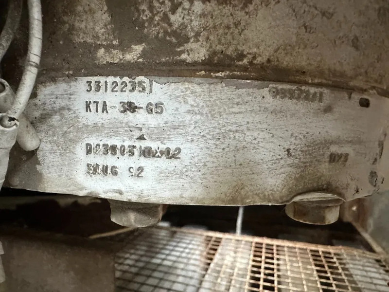 Elektroģenerators Cummins KTA 38 G5 Leroy Somer 1000 kVA Silent generatorset in container: foto 5