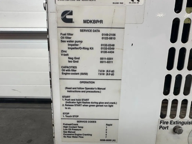 Cummins Onan MDKBP Kubota 4 cilinder Diesel 13.5 kVA Marine Silent generatorset - Elektroģenerators: foto 5 Cummins Onan MDKBP Kubota 4 cilinder Diesel 13.5 kVA Marine Silent generatorset - Elektroģenerators: foto 5