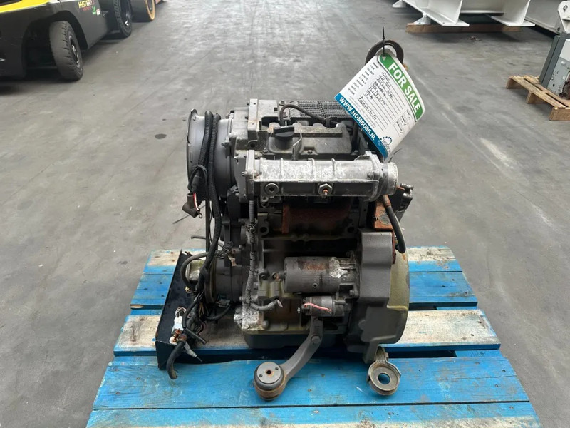Deutz F2L 1011 Diesel Motor 20.5 kW 28 PK 2 cylinder diesel Engine - Dzinējs - Iekraušanas tehnika: foto 1 Deutz F2L 1011 Diesel Motor 20.5 kW 28 PK 2 cylinder diesel Engine - Dzinējs - Iekraušanas tehnika: foto 1