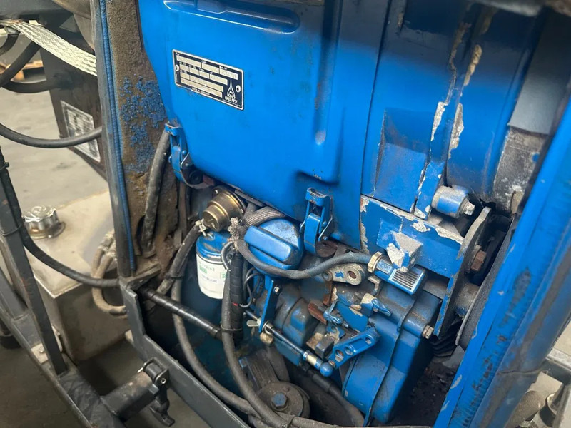 Elektroģenerators Deutz F2L 1011 Stamford 11 kVA generatorset: foto 11 Elektroģenerators Deutz F2L 1011 Stamford 11 kVA generatorset: foto 11