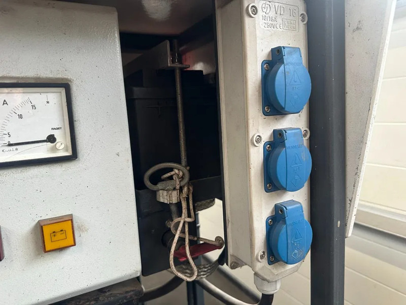 Elektroģenerators Deutz F2L 1011 Stamford 11 kVA generatorset: foto 9 Elektroģenerators Deutz F2L 1011 Stamford 11 kVA generatorset: foto 9