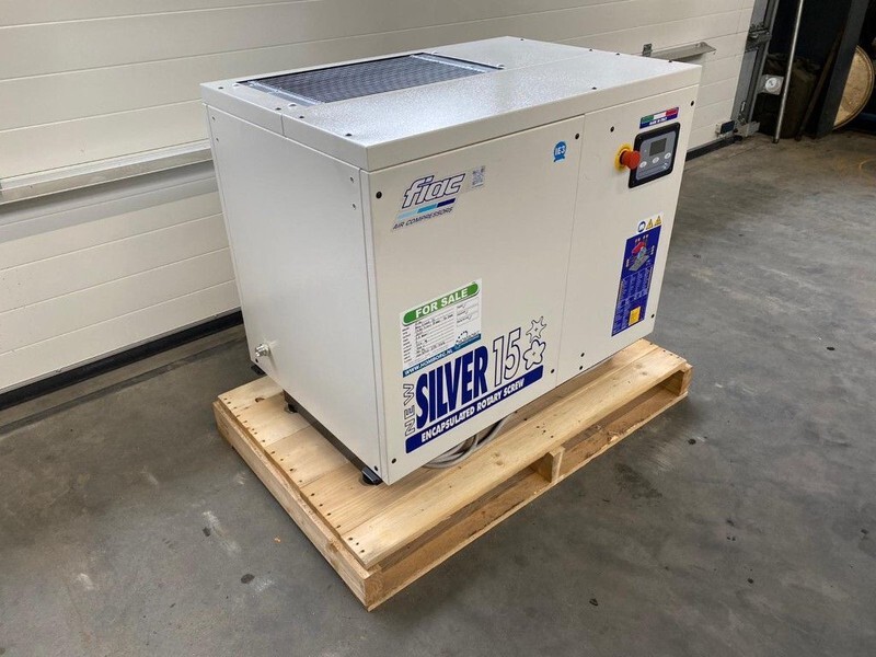 Fiac NewSilver 15 1430 L / min 11 kW 10 Bar Elektrische Schroefcompressor Nieuw ! - Gaisa kompresors: foto 3 Fiac NewSilver 15 1430 L / min 11 kW 10 Bar Elektrische Schroefcompressor Nieuw ! - Gaisa kompresors: foto 3
