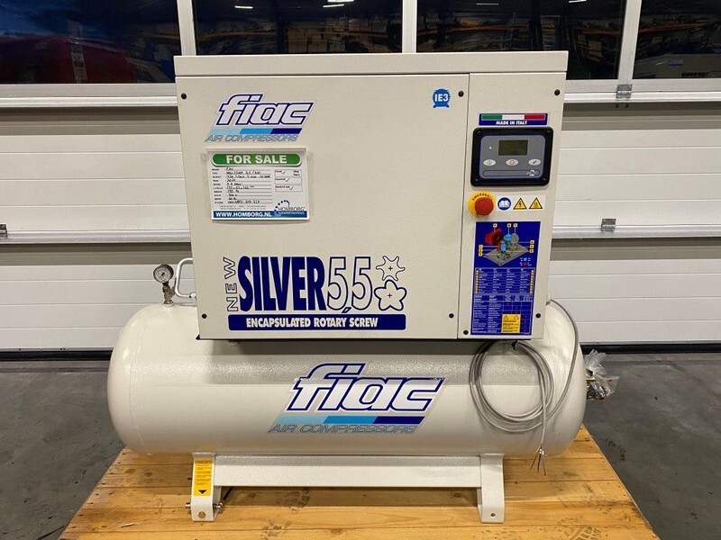 Fiac NewSilver 5.5 / 200 Silent 4 kW 450 L / min 10 Bar Elektrische Schroefcompressor met ketel - Gaisa kompresors: foto 2 Fiac NewSilver 5.5 / 200 Silent 4 kW 450 L / min 10 Bar Elektrische Schroefcompressor met ketel - Gaisa kompresors: foto 2