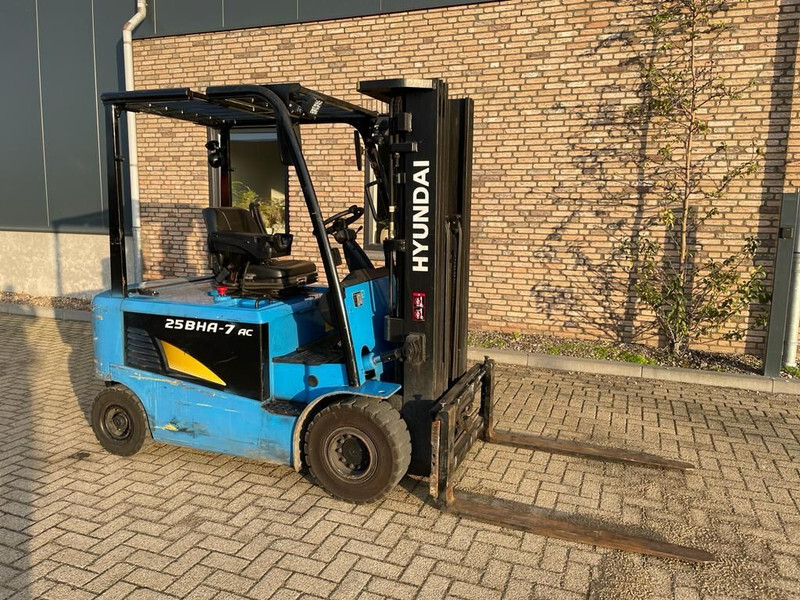 Hyundai 25BHA-7 2.5 ton Triplex Freelift Sideshift Elektra Heftruck - Elektroiekrāvējs: foto 1 Hyundai 25BHA-7 2.5 ton Triplex Freelift Sideshift Elektra Heftruck - Elektroiekrāvējs: foto 1