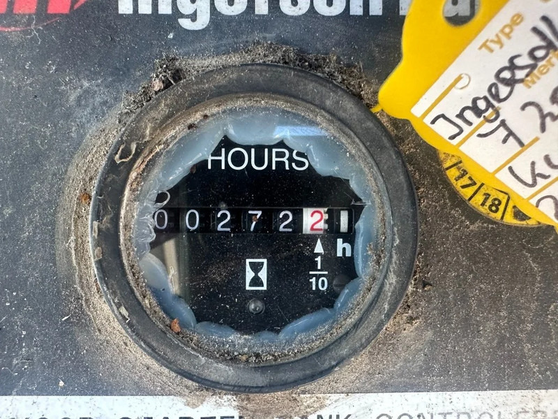 Ingersoll Rand 720 R1051SF Kubota D1005 Diesel Compressor 2000 L / min 17.5 kW 8.6 Bar - Gaisa kompresors: foto 4 Ingersoll Rand 720 R1051SF Kubota D1005 Diesel Compressor 2000 L / min 17.5 kW 8.6 Bar - Gaisa kompresors: foto 4