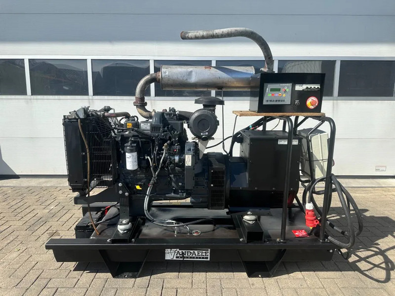 Iveco FPT NEF45 SM1A.A007 Himoinsa Stamford 66 kVA generatorset - Elektroģenerators: foto 1 Iveco FPT NEF45 SM1A.A007 Himoinsa Stamford 66 kVA generatorset - Elektroģenerators: foto 1