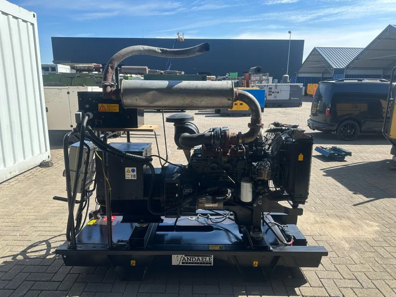 Iveco FPT NEF45 SM1A.A007 Himoinsa Stamford 66 kVA generatorset - Elektroģenerators: foto 5 Iveco FPT NEF45 SM1A.A007 Himoinsa Stamford 66 kVA generatorset - Elektroģenerators: foto 5