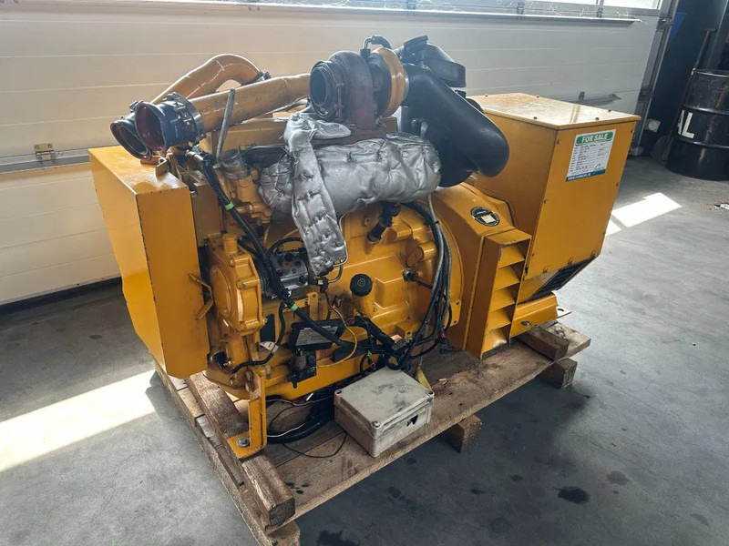 John Deere 4045 HFU 72 Stamford 81.5 kVA Marine Generatorset - Elektroģenerators: foto 4 John Deere 4045 HFU 72 Stamford 81.5 kVA Marine Generatorset - Elektroģenerators: foto 4