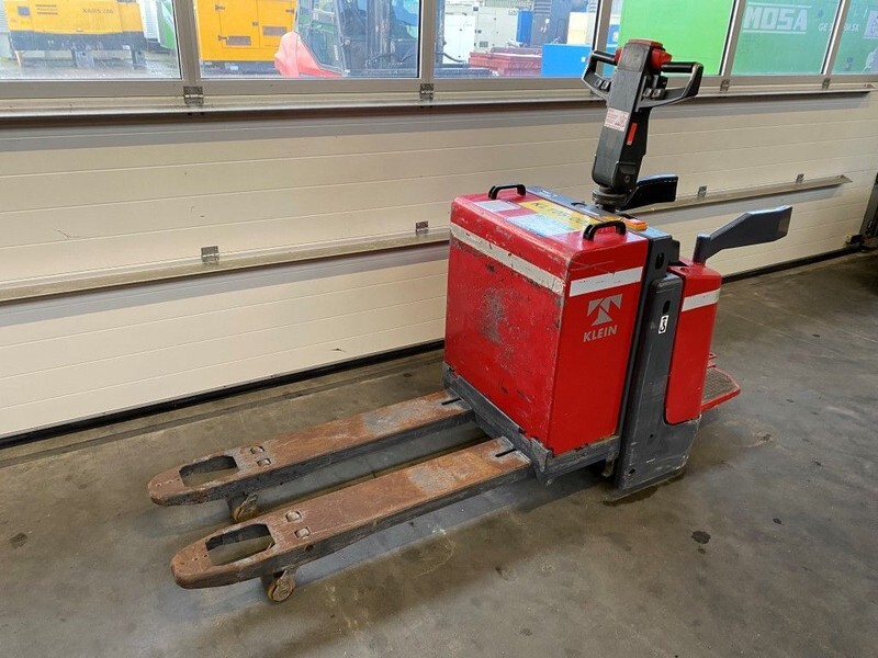 Jungheinrich ERE 20 2 ton Elektrische Pallet truck meerijder - Rokas palešu ratiņi: foto 3 Jungheinrich ERE 20 2 ton Elektrische Pallet truck meerijder - Rokas palešu ratiņi: foto 3