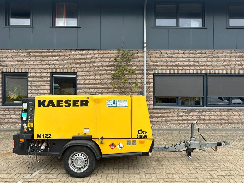 Kaeser M122 Deutz 11.1 m3 / min 10 Bar 83 kW Mobiele Diesel Compressor - Gaisa kompresors: foto 1 Kaeser M122 Deutz 11.1 m3 / min 10 Bar 83 kW Mobiele Diesel Compressor - Gaisa kompresors: foto 1