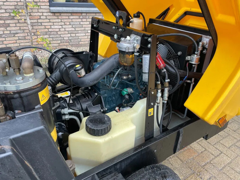Gaisa kompresors Kaeser M27 Kubota 2,7 m3 / min 7 Bar 18 kW Mobiele Silent Diesel Compressor: foto 10