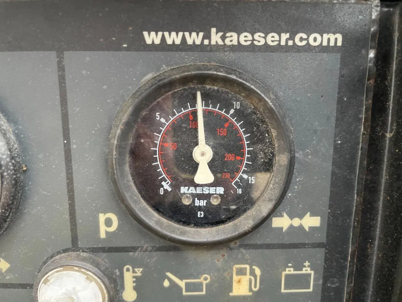 Gaisa kompresors Kaeser M27 Kubota 2,7 m3 / min 7 Bar 18 kW Mobiele Silent Diesel Compressor: foto 16