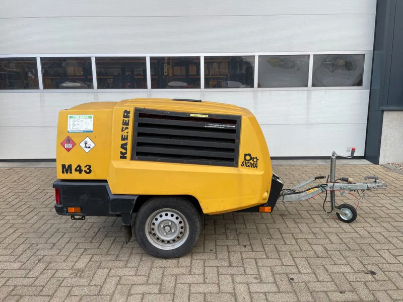 Gaisa kompresors Kaeser M43 Kubota 4,3 m3 / min 7 Bar 30 kW Mobielel Compressor: foto 1