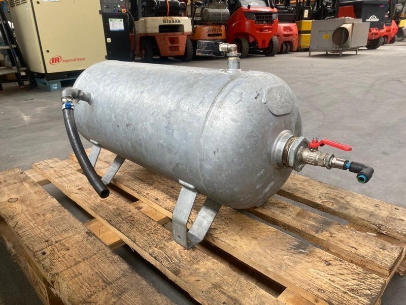 Luchtketel Ketel 50 liter 16.5 Bar Horizontaal Gegalvaniseerd Luchtketel als nieuw ! - Gaisa kompresors: foto 2 Luchtketel Ketel 50 liter 16.5 Bar Horizontaal Gegalvaniseerd Luchtketel als nieuw ! - Gaisa kompresors: foto 2