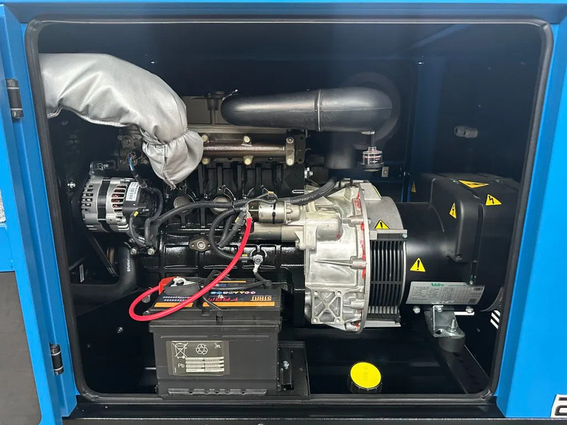 Perkins Leroy Somer 22 kVA Silent noodstroom systeem generatorset NSA XXL tank met ATS New ! - Elektroģenerators: foto 5 Perkins Leroy Somer 22 kVA Silent noodstroom systeem generatorset NSA XXL tank met ATS New ! - Elektroģenerators: foto 5