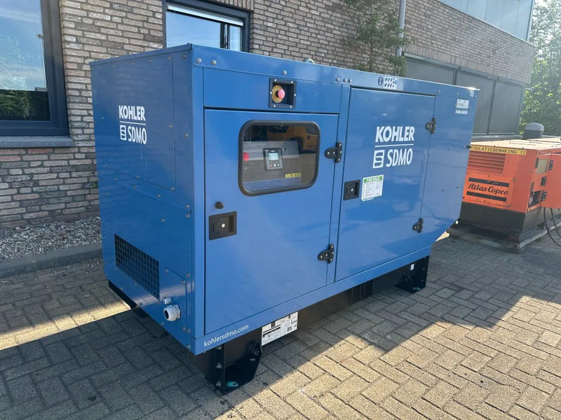 Elektroģenerators SDMO J110K John Deere 110 kVa silent noodstroom generatorset as New ! 40 hours !: foto 5