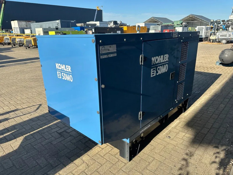 Elektroģenerators SDMO J110K John Deere 110 kVa silent noodstroom generatorset as New ! 40 hours !: foto 18