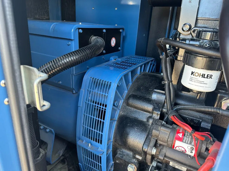 Elektroģenerators SDMO J110K John Deere 110 kVa silent noodstroom generatorset as New ! 40 hours !: foto 10