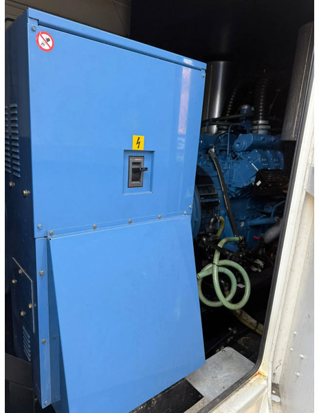 SDMO MTU 12V 2000 Leroy Somer 910 kVA Silent generatorset in 20 ft container - Elektroģenerators: foto 5 SDMO MTU 12V 2000 Leroy Somer 910 kVA Silent generatorset in 20 ft container - Elektroģenerators: foto 5