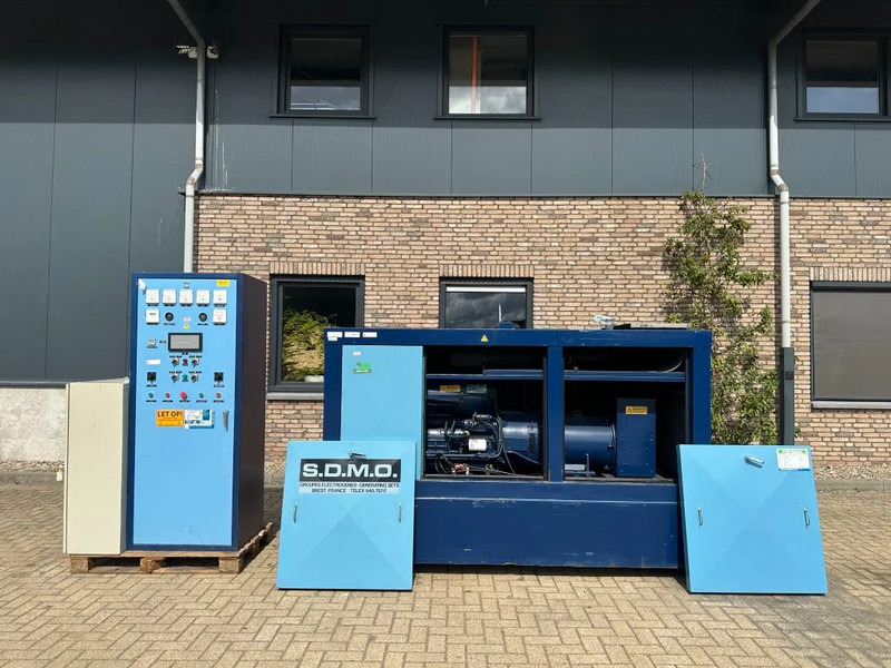 SDMO VM Leroy Somer 30 kVA Silent noodstroom generatorset - Elektroģenerators: foto 4 SDMO VM Leroy Somer 30 kVA Silent noodstroom generatorset - Elektroģenerators: foto 4