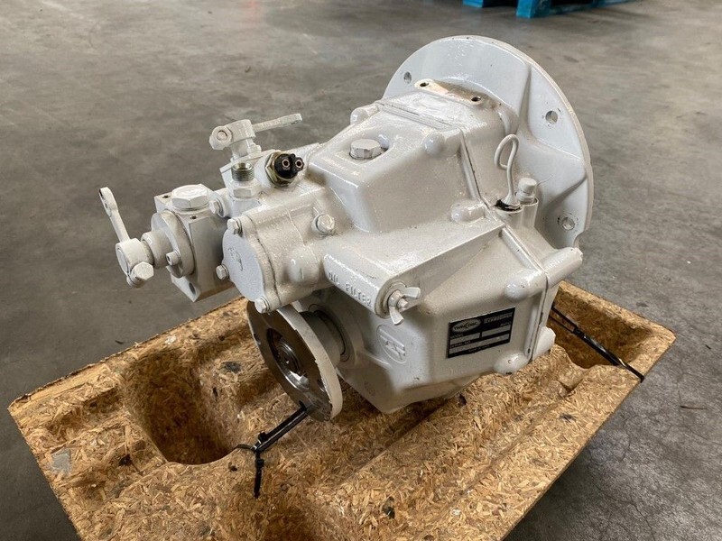 TWIN DISC TM 345 A Keerkoppeling 128 PK Ratio 2.00 / 1 Gearbox Marine New ! - Dzinējs: foto 2 TWIN DISC TM 345 A Keerkoppeling 128 PK Ratio 2.00 / 1 Gearbox Marine New ! - Dzinējs: foto 2