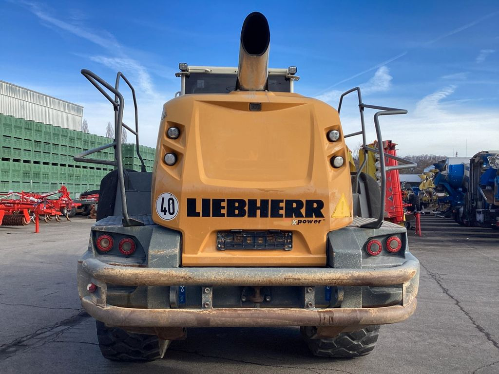 Riteņu iekrāvējs Liebherr L580 Xpower IV Zentralschmierung 5,4 kubik Schau: foto 14