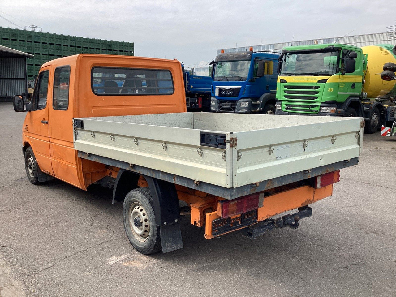 Mercedes-Benz Sprinter Pritsche Doka 211 CDI - Automašīna ar kravas platformu, Kravas-pasažieru furgons: foto 3 Mercedes-Benz Sprinter Pritsche Doka 211 CDI - Automašīna ar kravas platformu, Kravas-pasažieru furgons: foto 3