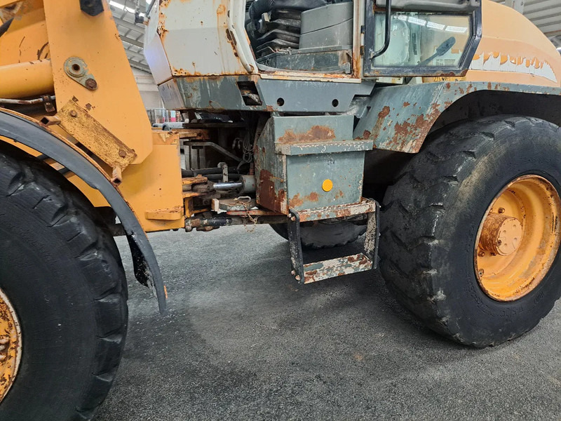 Riteņu iekrāvējs Liebherr L514: foto 14