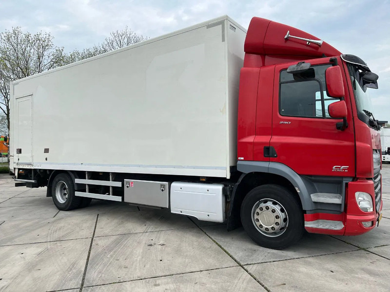 DAF CF 290 FA - Kravas automašīna ar slēgto virsbūvi: foto 1 DAF CF 290 FA - Kravas automašīna ar slēgto virsbūvi: foto 1