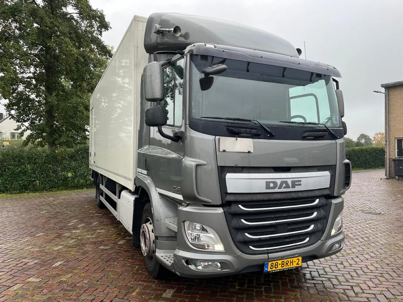 DAF CF 290 FA - Kravas automašīna ar slēgto virsbūvi: foto 4 DAF CF 290 FA - Kravas automašīna ar slēgto virsbūvi: foto 4