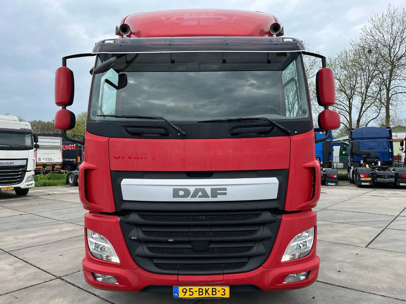 DAF CF 290 FA - Kravas automašīna ar slēgto virsbūvi: foto 3 DAF CF 290 FA - Kravas automašīna ar slēgto virsbūvi: foto 3