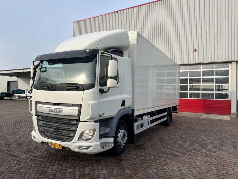DAF CF 310 FA EURO 6 - Kravas automašīna ar slēgto virsbūvi: foto 1 DAF CF 310 FA EURO 6 - Kravas automašīna ar slēgto virsbūvi: foto 1