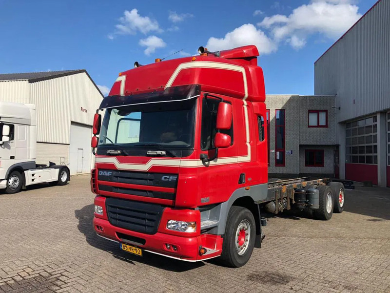 DAF CF 85 FAN CF 85.410 EURO 5 - Šasija kravas automašīna: foto 1 DAF CF 85 FAN CF 85.410 EURO 5 - Šasija kravas automašīna: foto 1