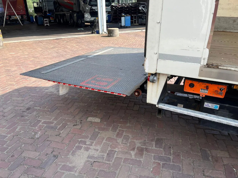 DAF LF 210 FA 12 TN EURO 6 līzingu DAF LF 210 FA 12 TN EURO 6: foto 11