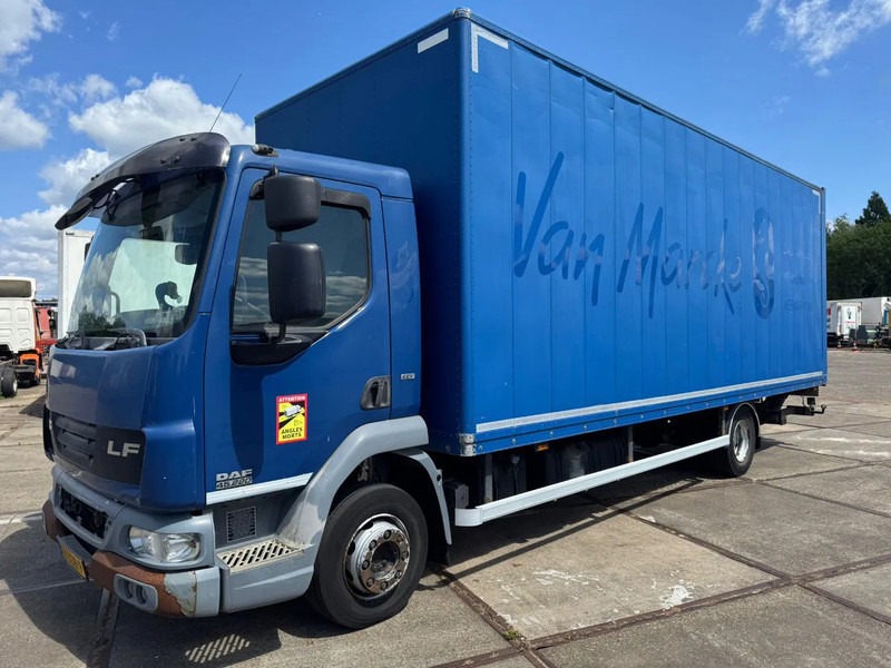 DAF LF 45 .220 - Kravas automašīna ar slēgto virsbūvi: foto 3 DAF LF 45 .220 - Kravas automašīna ar slēgto virsbūvi: foto 3