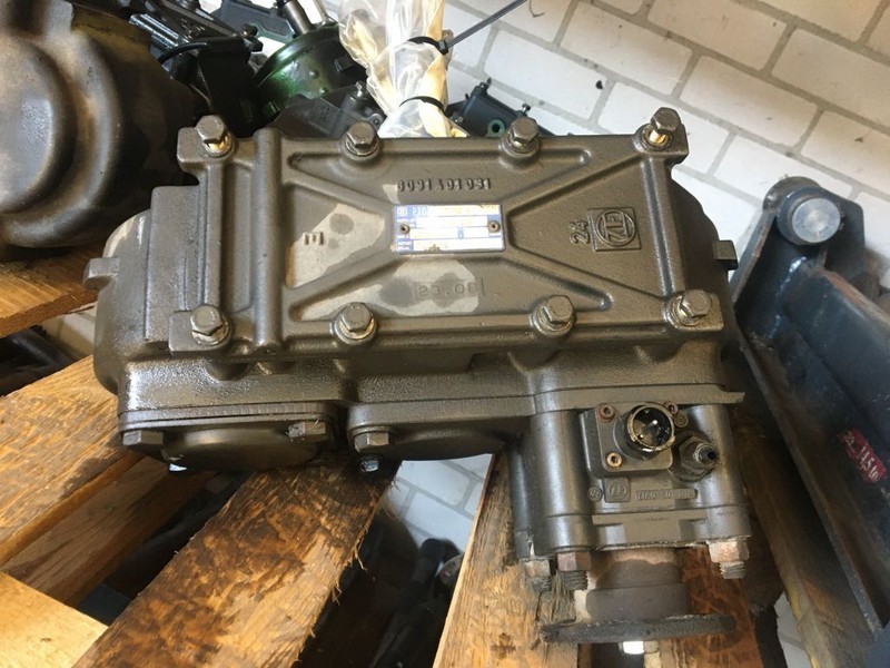 DAF PTO - Transmisija - Kravas automašīna: foto 1 DAF PTO - Transmisija - Kravas automašīna: foto 1