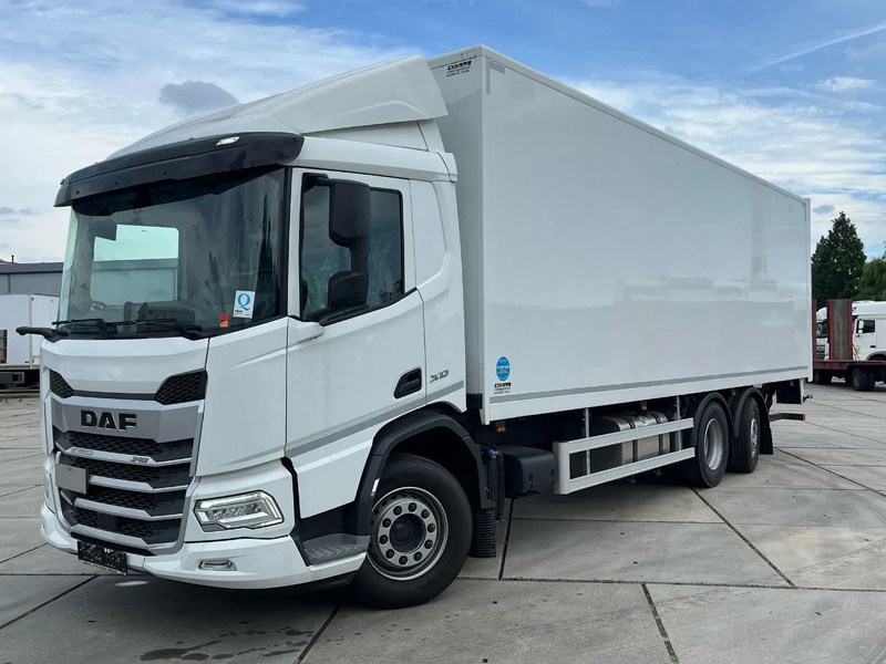 DAF XD 340 FAN 6x2 - Kravas automašīna ar slēgto virsbūvi: foto 3 DAF XD 340 FAN 6x2 - Kravas automašīna ar slēgto virsbūvi: foto 3